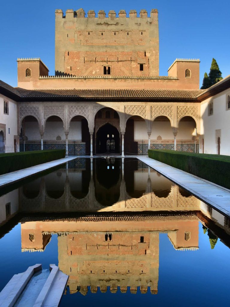 Patio de los Arrayanes, Alhambra