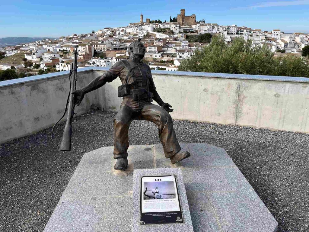 Robert Capa monument in Espejo